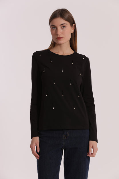 T-SHIRT CON PIOGGIA DI PERLE