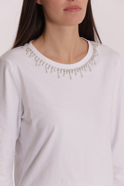 T-SHIRT CON COLLETTO DECORATO