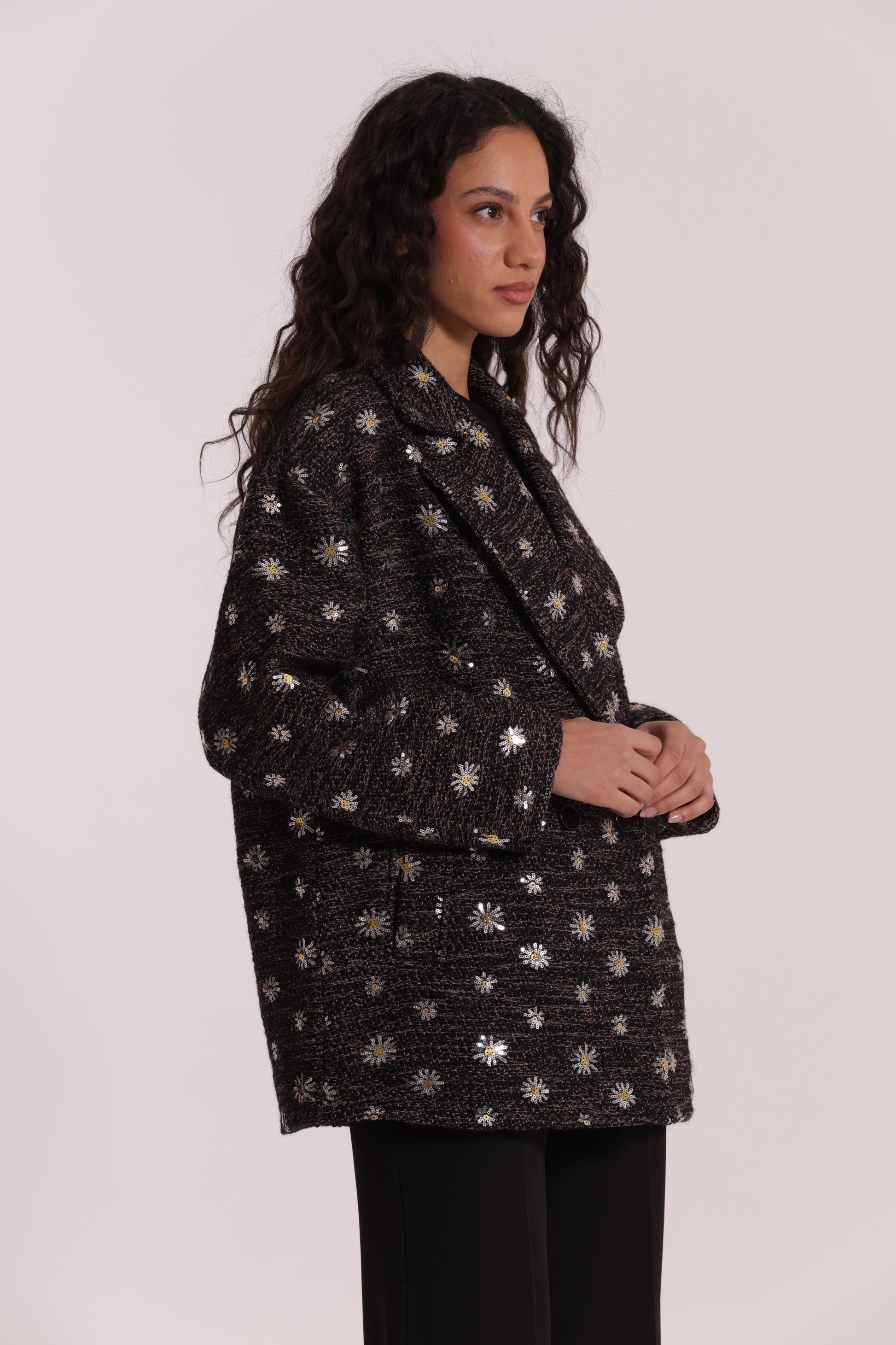 GIACCONE CON MARGHERITE DI PAILLETTES