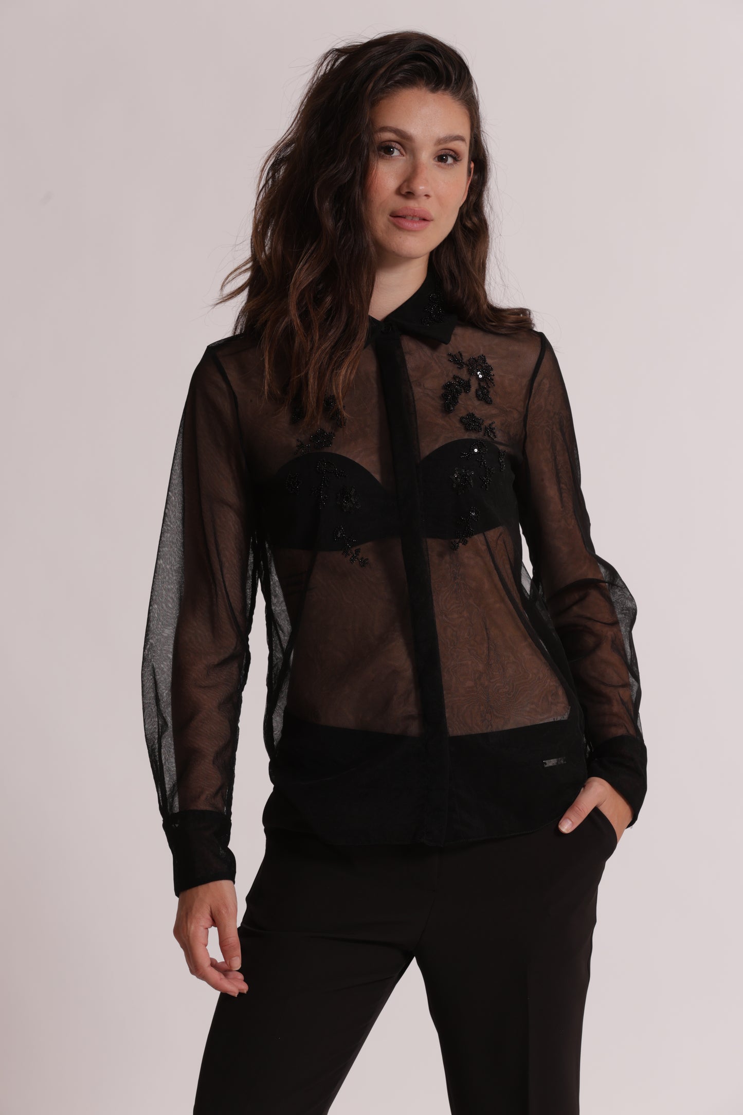 CAMICIA TRASPARENTE IN TULLE CON PERLINE