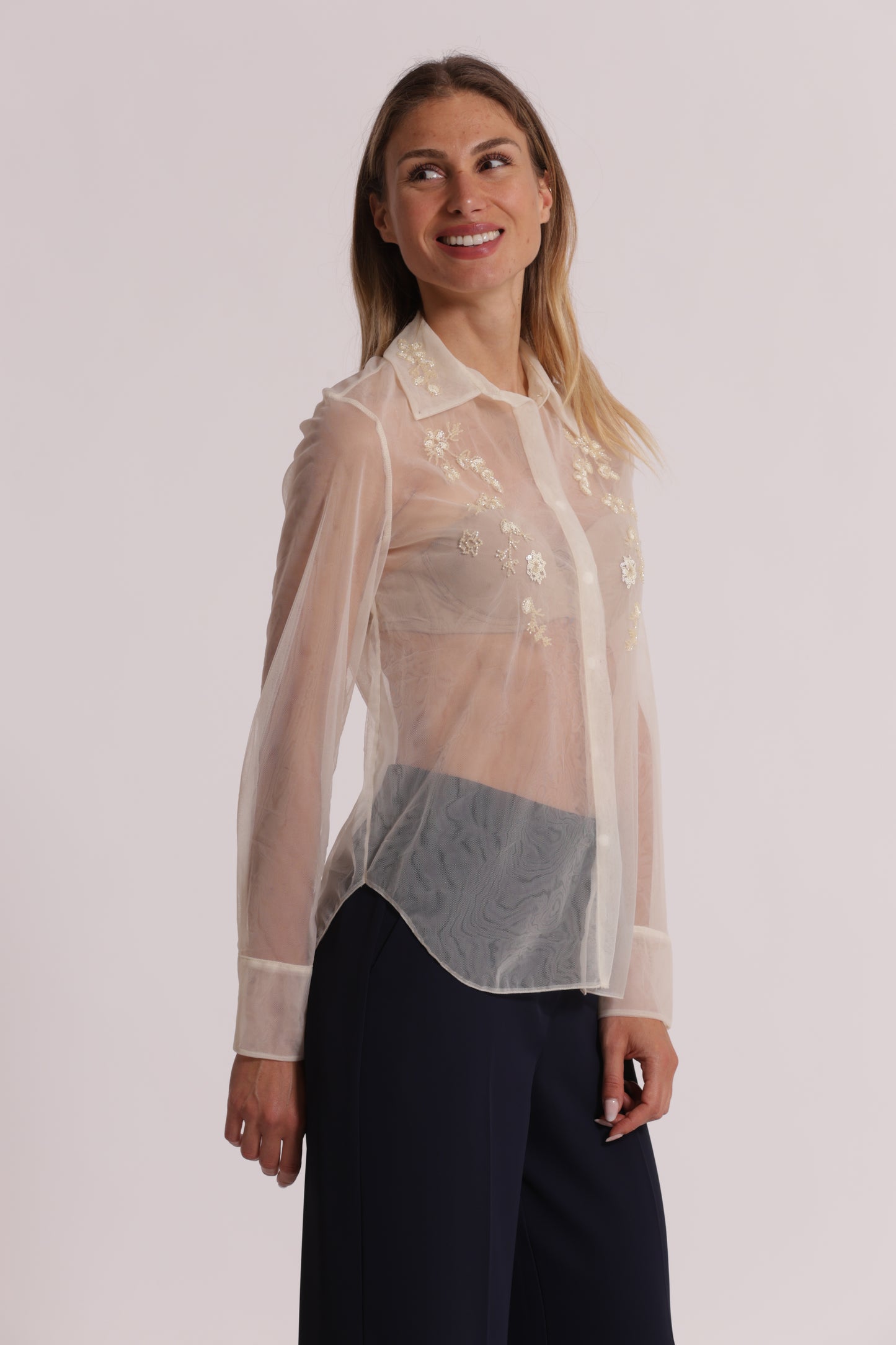 CAMICIA TRASPARENTE IN TULLE CON PERLINE