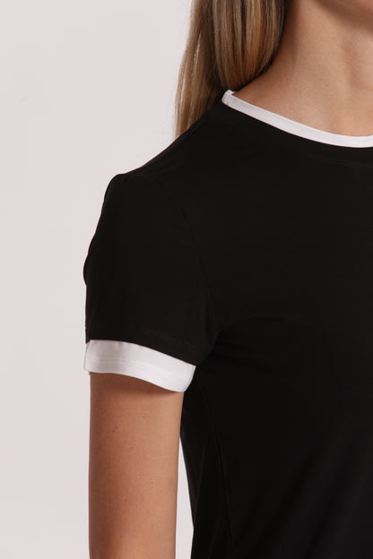 T-SHIRT CON BORDI A CONTRASTO