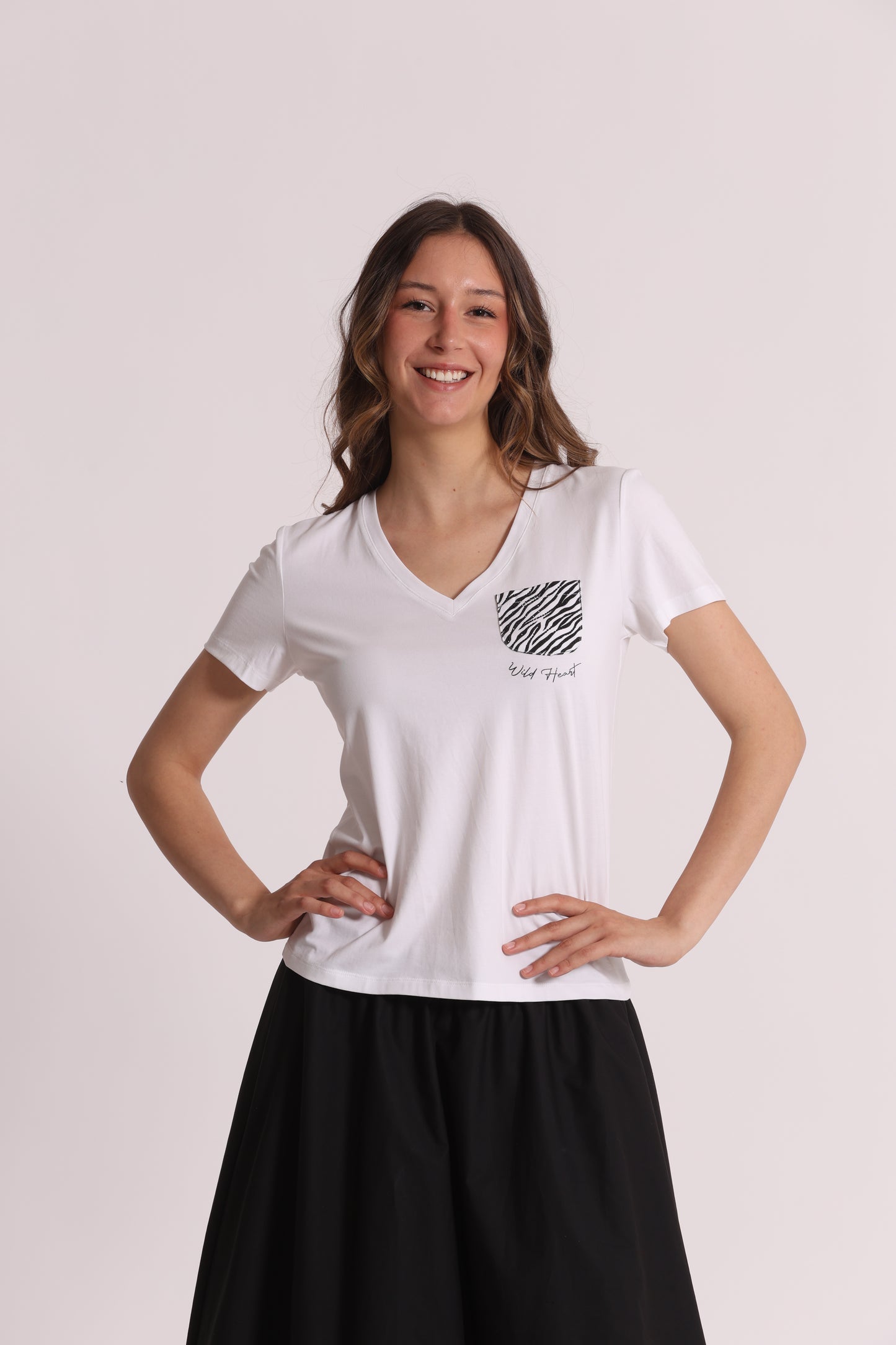 T-SHIRT CON TASCHINO ZEBRATO
