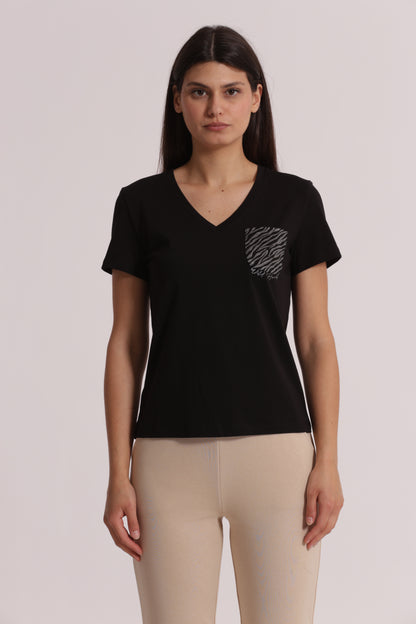 T-SHIRT CON TASCHINO ZEBRATO