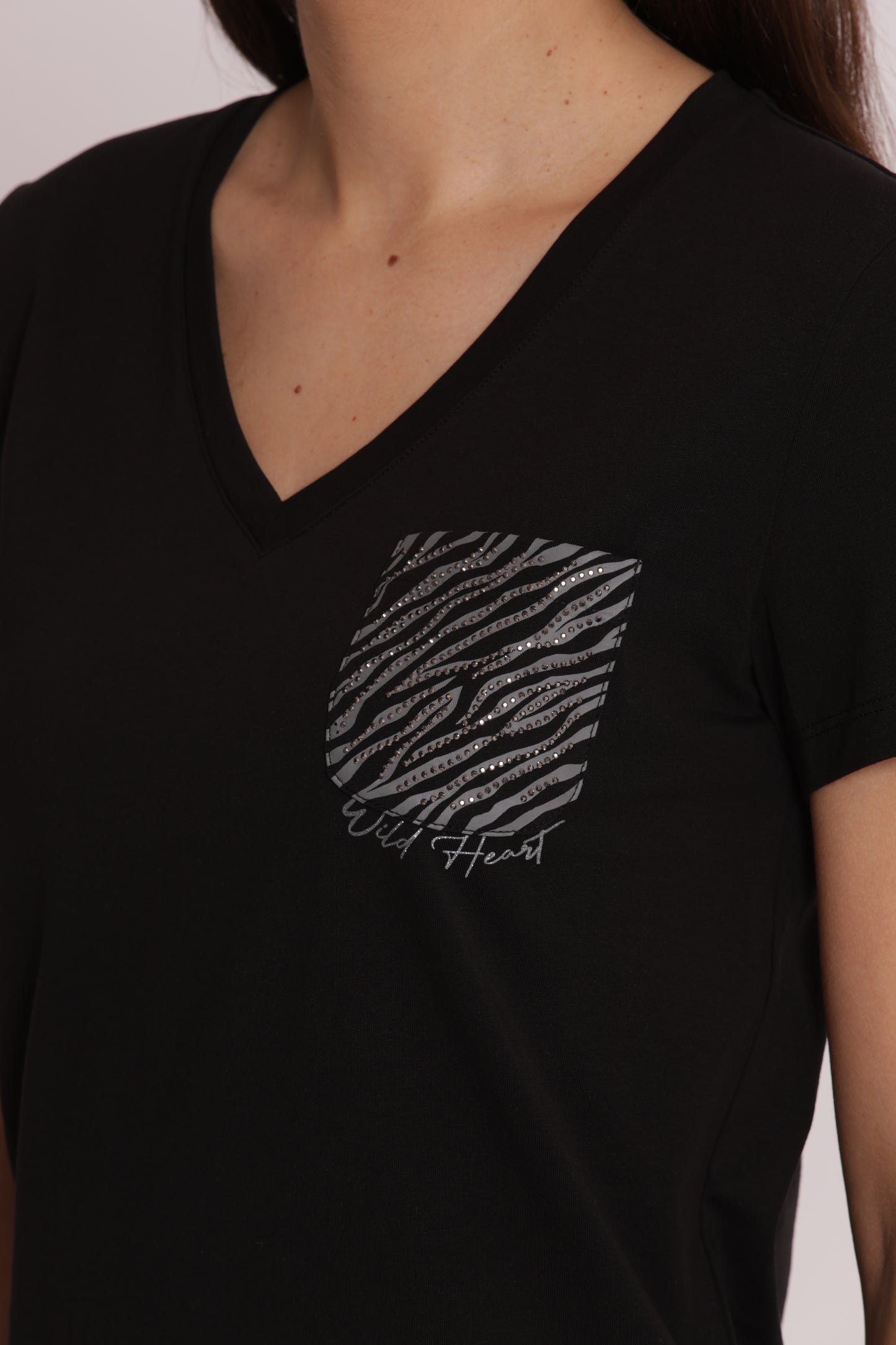 T-SHIRT CON TASCHINO ZEBRATO