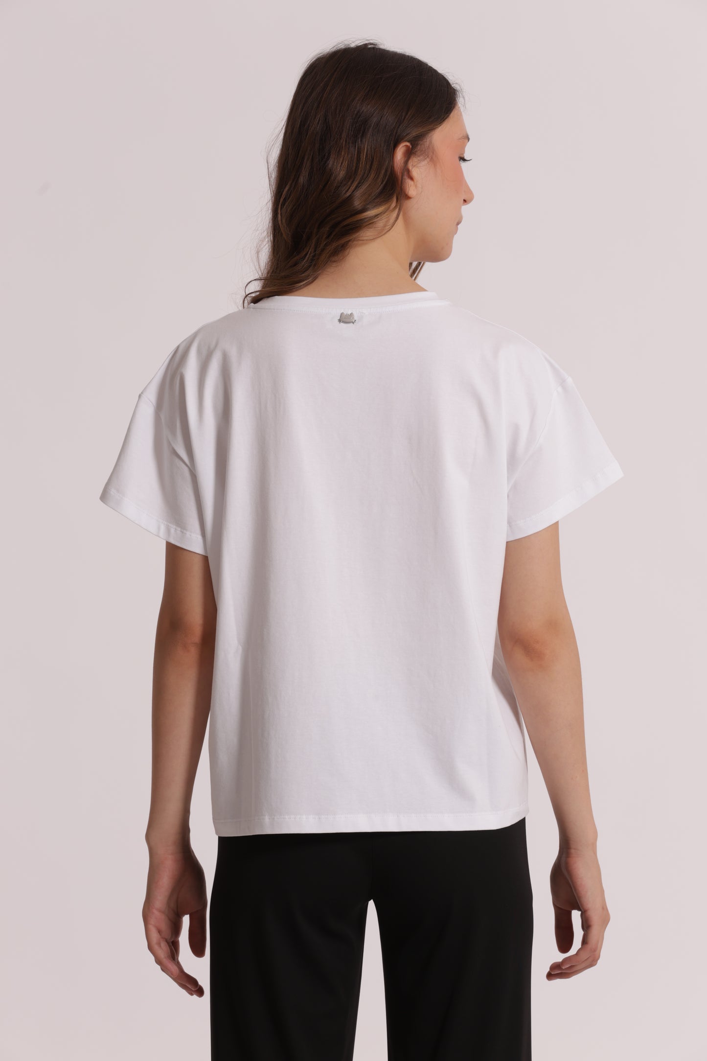 T-SHIRT "MODERN MUSE" CON PAILLETTES