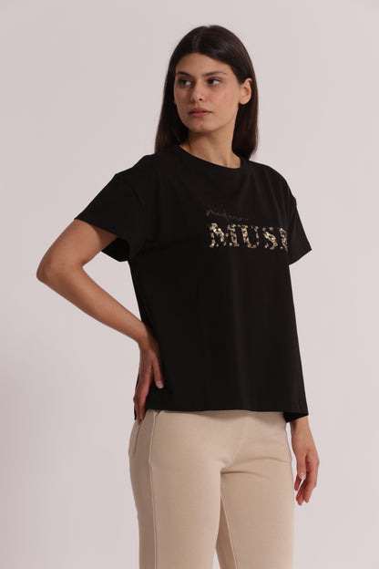 T-SHIRT "MODERN MUSE" CON PAILLETTES