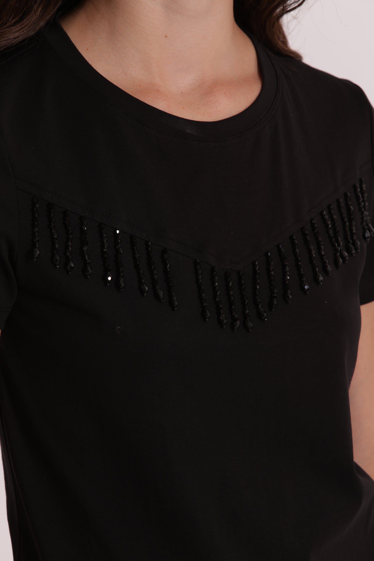 T-SHIRT CON FRANGE DI PERLINE