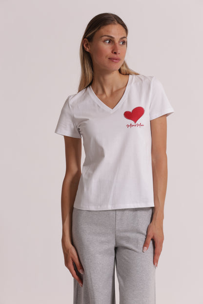 T-SHIRT CON RICAMO CUORE