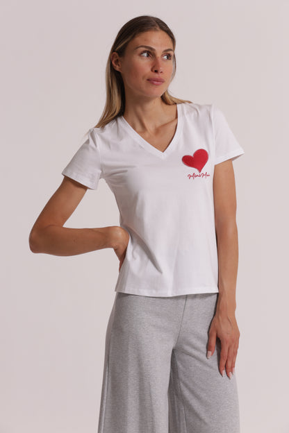T-SHIRT CON RICAMO CUORE