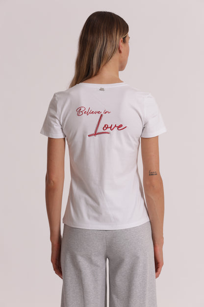 T-SHIRT CON RICAMO CUORE