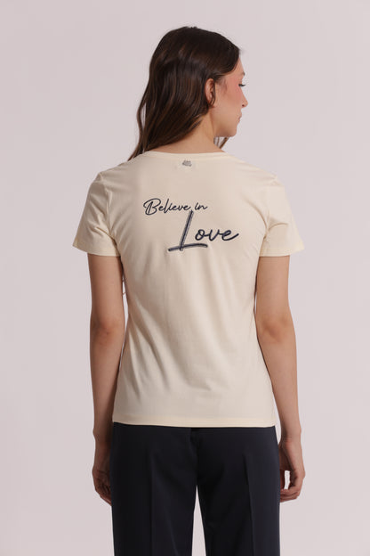 T-SHIRT CON RICAMO CUORE