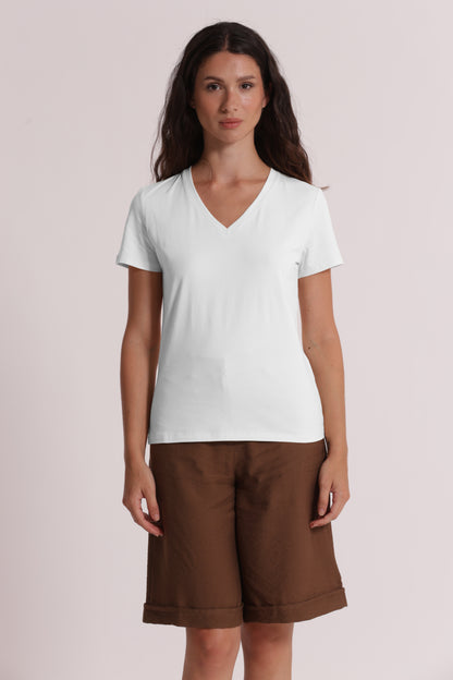 T-SHIRT BASIC CON RICAMO GATTO CON SCOLLO A V