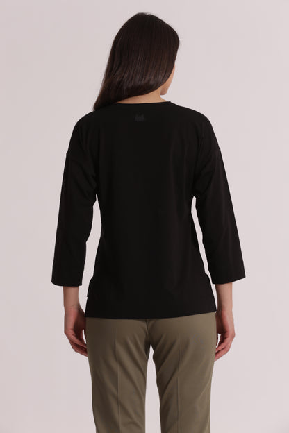 T-SHIRT BASIC CON RICAMO GATTO MANICHE LUNGHE