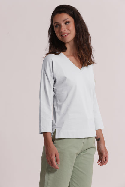 T-SHIRT BASIC CON RICAMO GATTO MANICHE LUNGHE