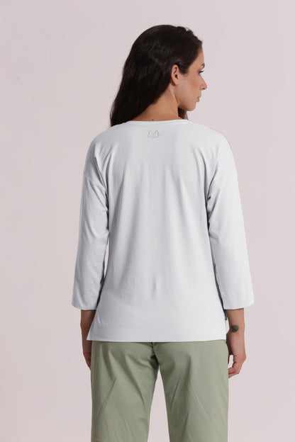 T-SHIRT BASIC CON RICAMO GATTO MANICHE LUNGHE