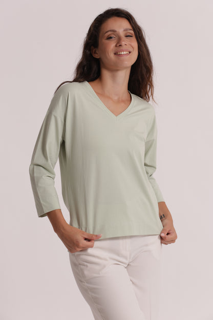 T-SHIRT BASIC CON RICAMO GATTO MANICHE LUNGHE