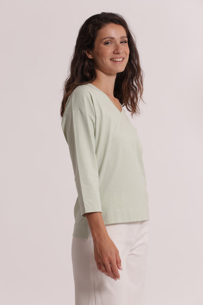 T-SHIRT BASIC CON RICAMO GATTO MANICHE LUNGHE