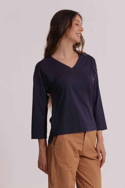 T-SHIRT BASIC CON RICAMO GATTO MANICHE LUNGHE