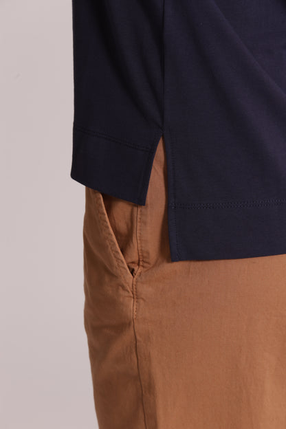 T-SHIRT BASIC CON RICAMO GATTO MANICHE LUNGHE