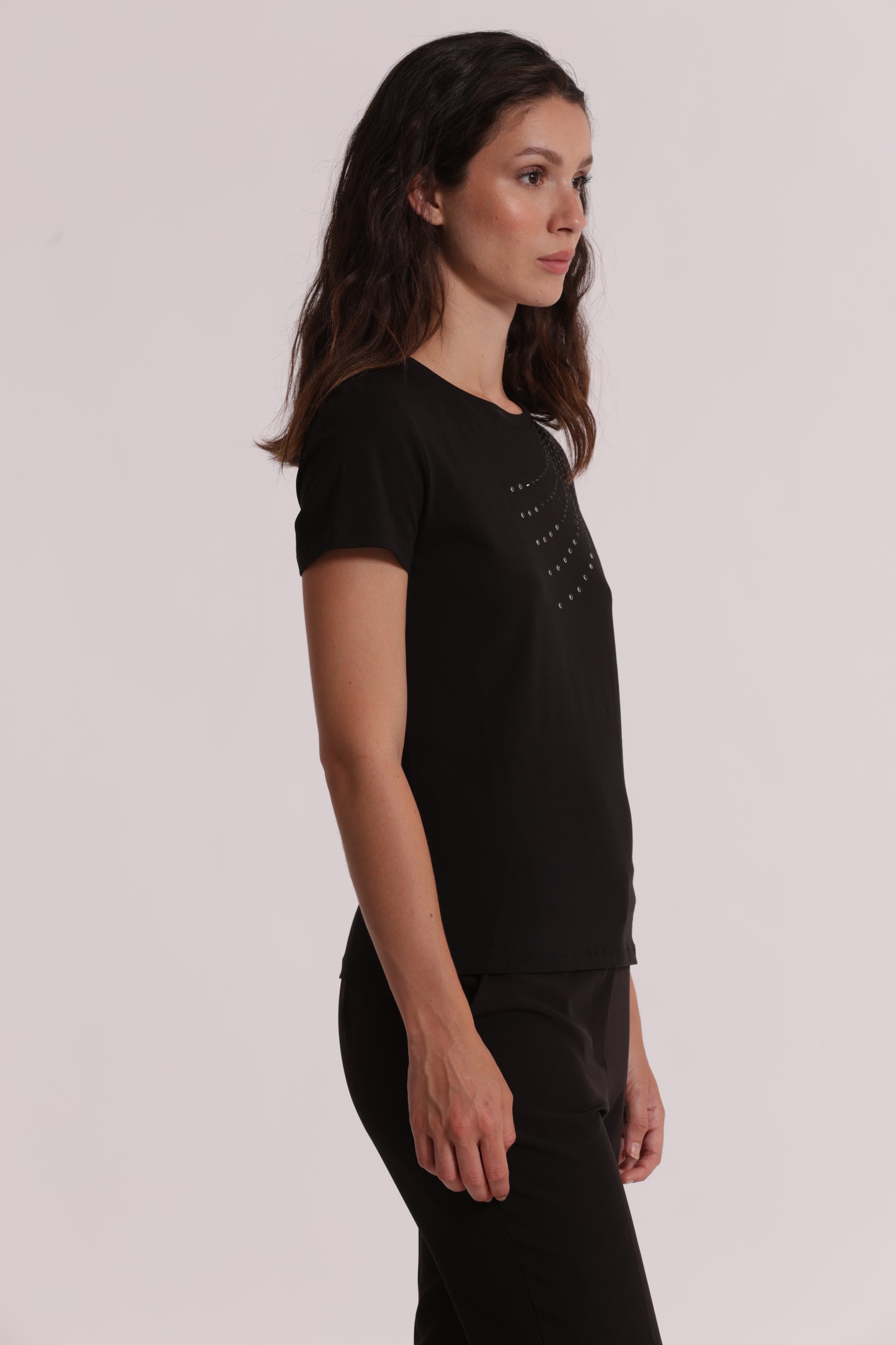 T-SHIRT MEZZE MANICHE CON BORCHIE FRONTALI