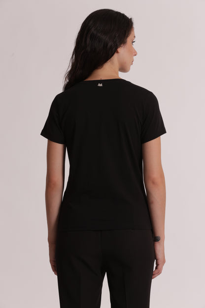 T-SHIRT MEZZE MANICHE CON BORCHIE FRONTALI
