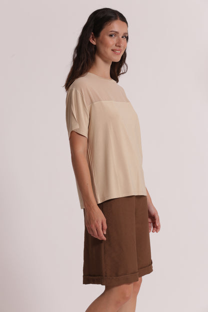T-SHIRT SCOLLO TONDO CON DETTAGLI IN GEORGETTE