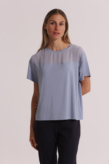 T-SHIRT SCOLLO TONDO CON DETTAGLI IN GEORGETTE