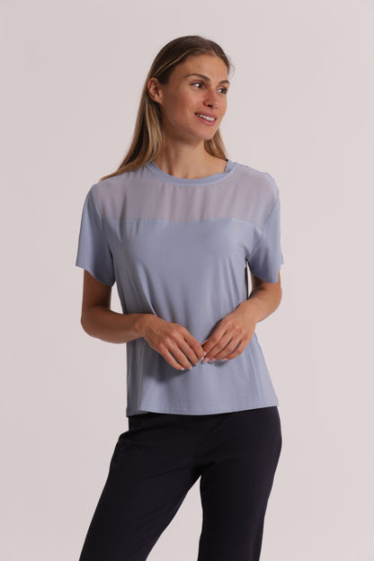 T-SHIRT SCOLLO TONDO CON DETTAGLI IN GEORGETTE