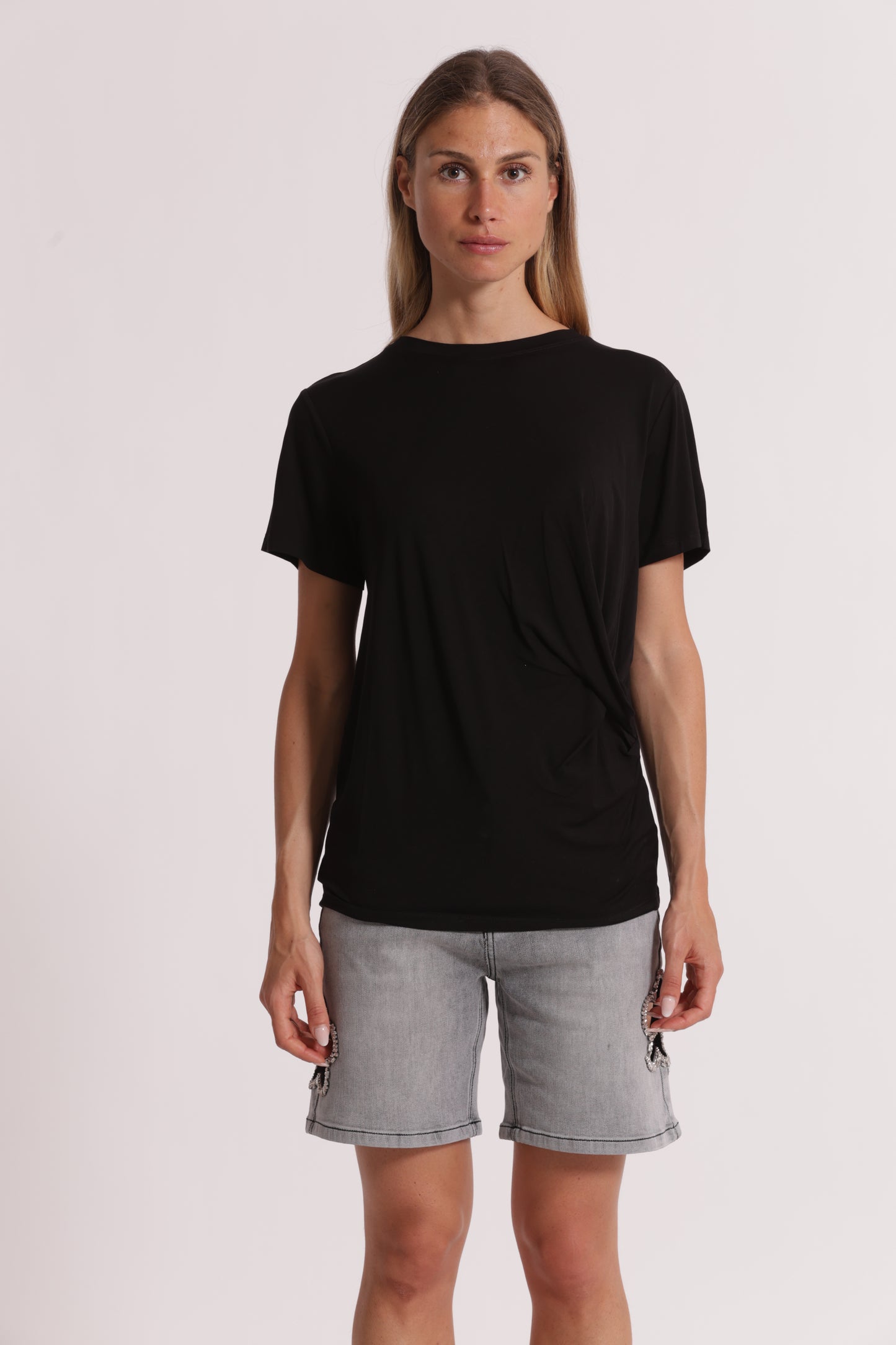 T-SHIRT MEZZE MANICHE CON ARRICCIO LATERALE
