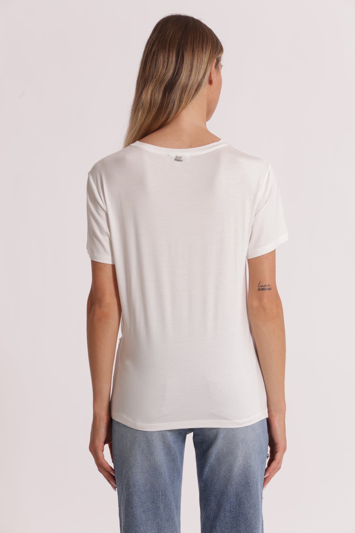 T-SHIRT MEZZE MANICHE CON ARRICCIO LATERALE