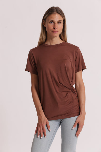 T-SHIRT MEZZE MANICHE CON ARRICCIO LATERALE