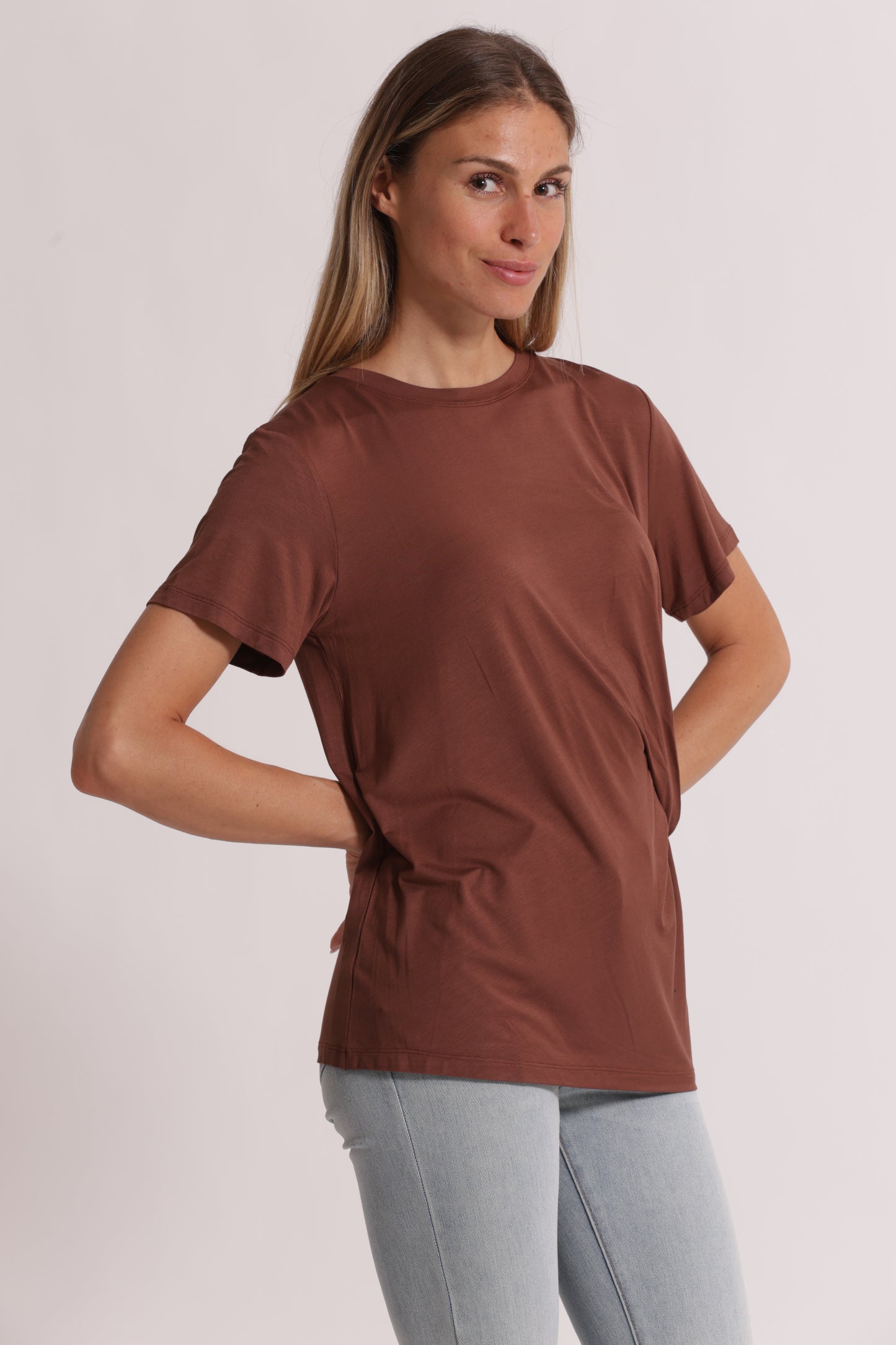 T-SHIRT MEZZE MANICHE CON ARRICCIO LATERALE