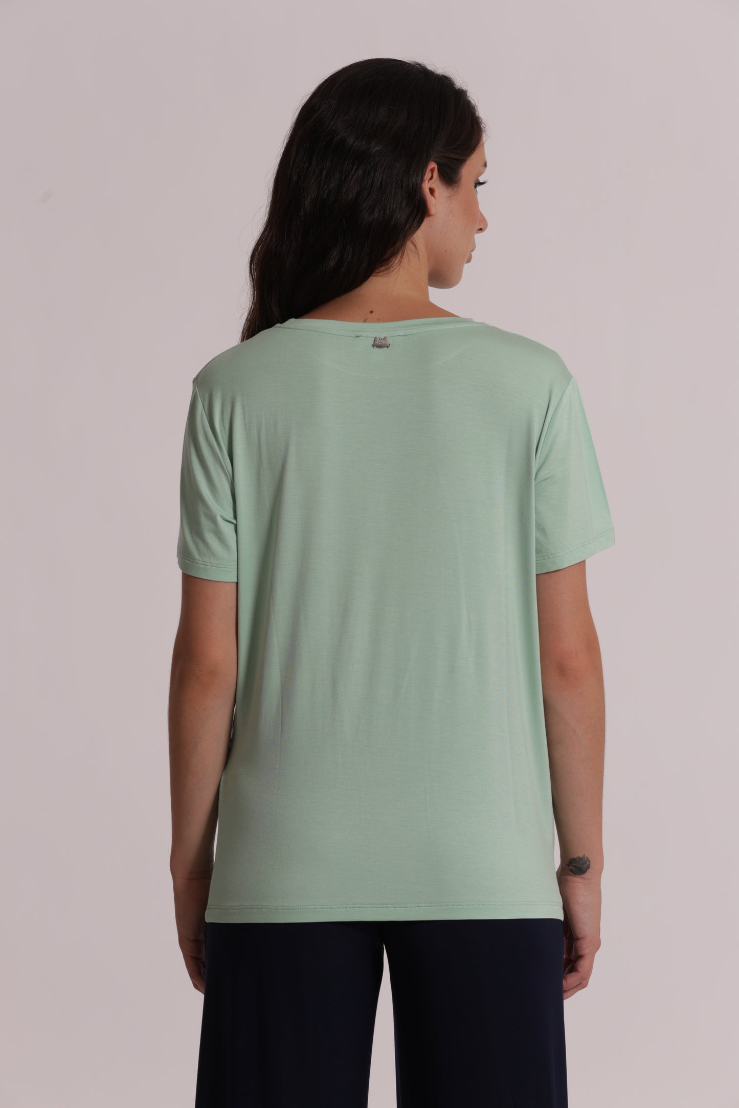 T-SHIRT MEZZE MANICHE CON ARRICCIO LATERALE