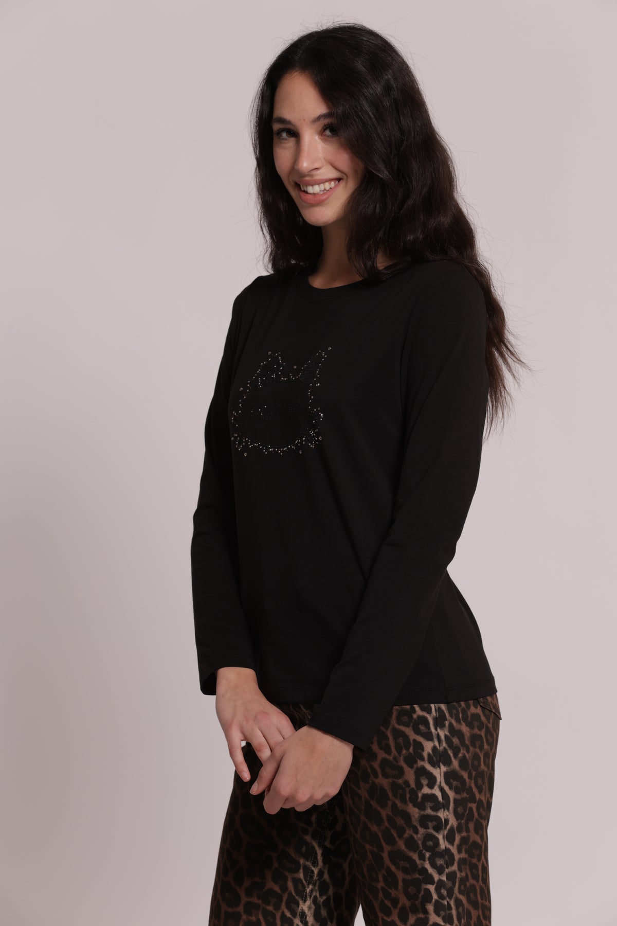 T-SHIRT A MANICHE LUNGHE CON GATTO STRASS