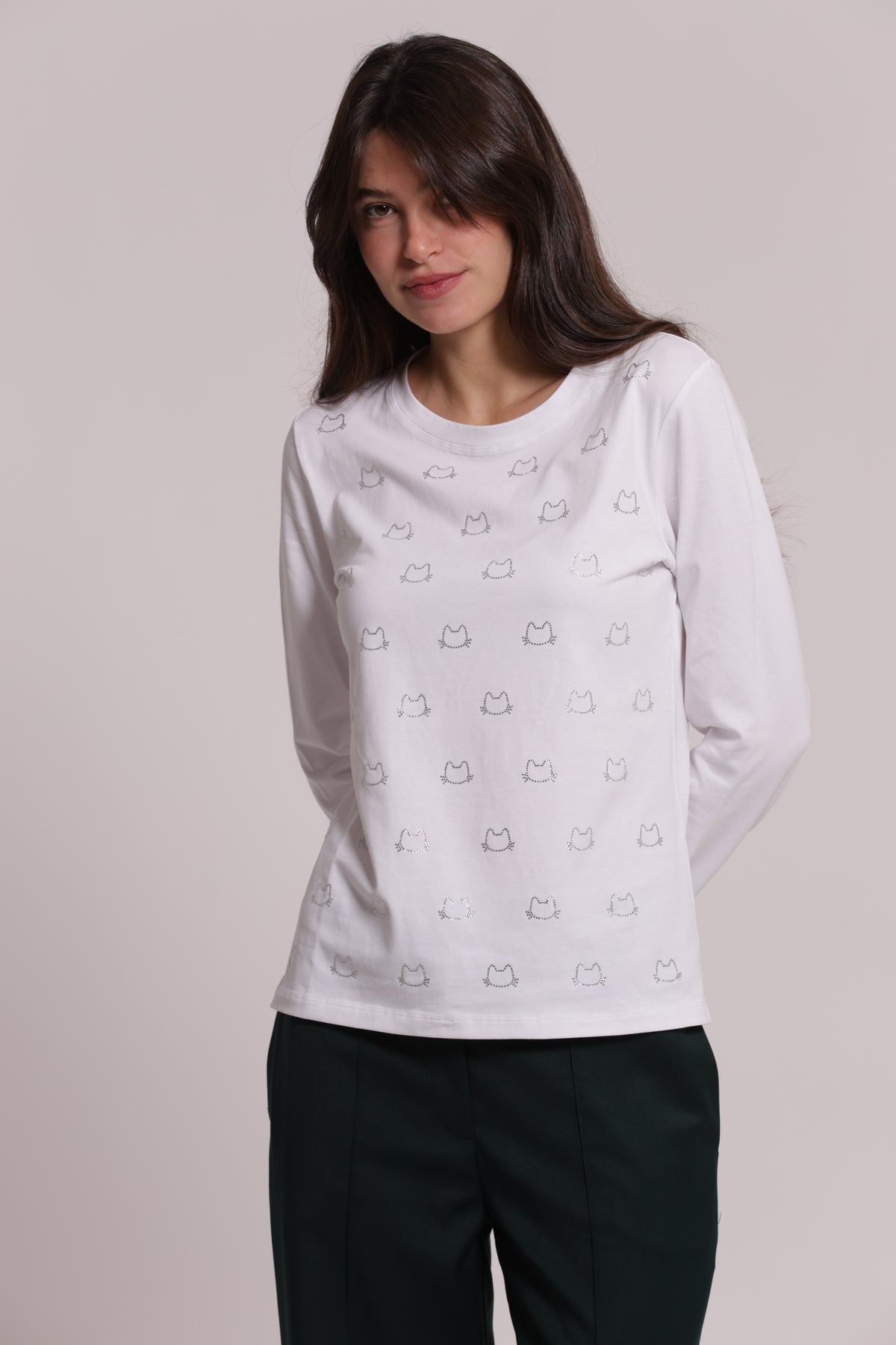 T-SHIRT MANICHE LUNGHE CON SCOLLO A V E GATTI STRASS