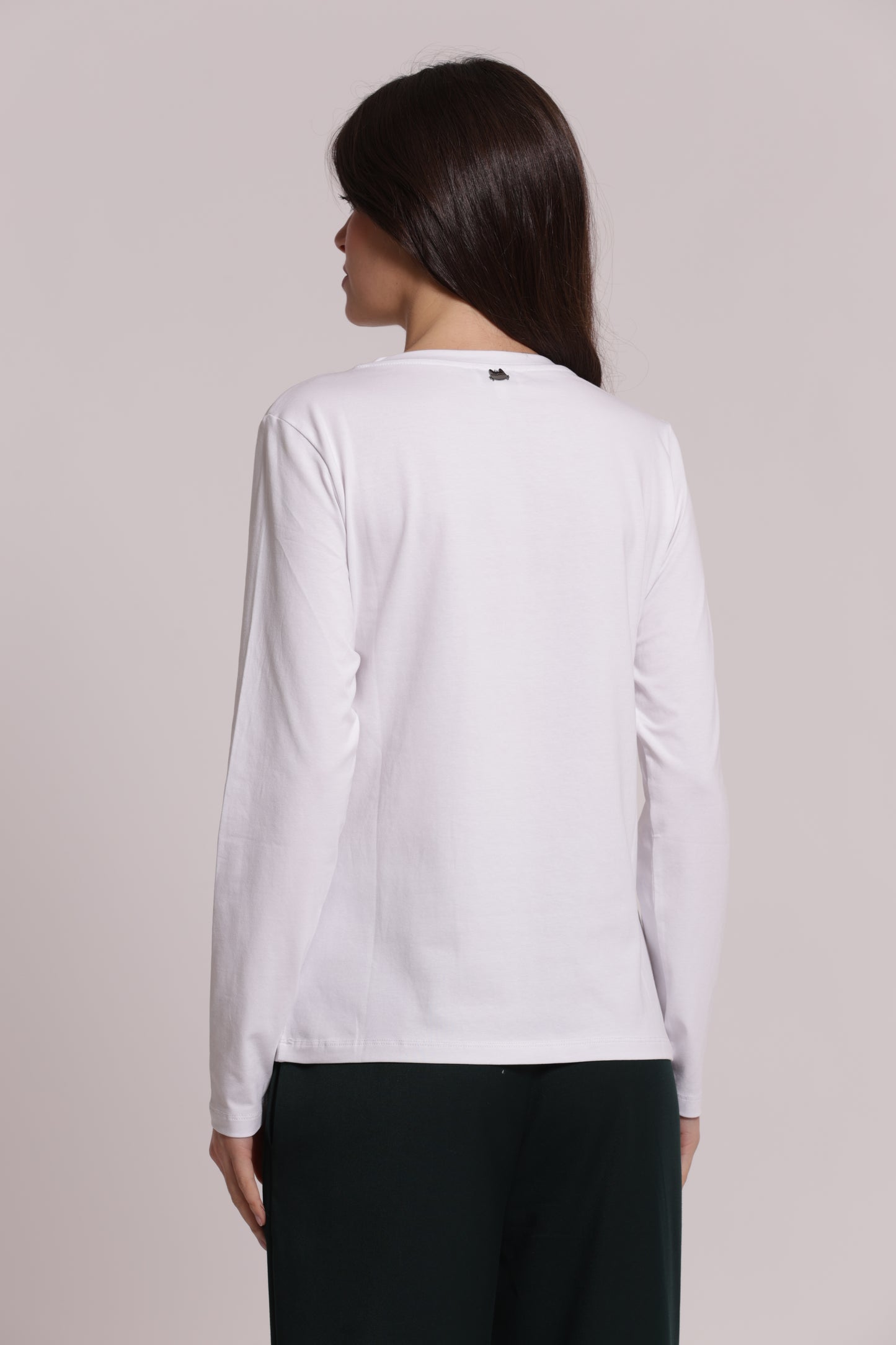 T-SHIRT MANICHE LUNGHE CON SCOLLO A V E GATTI STRASS
