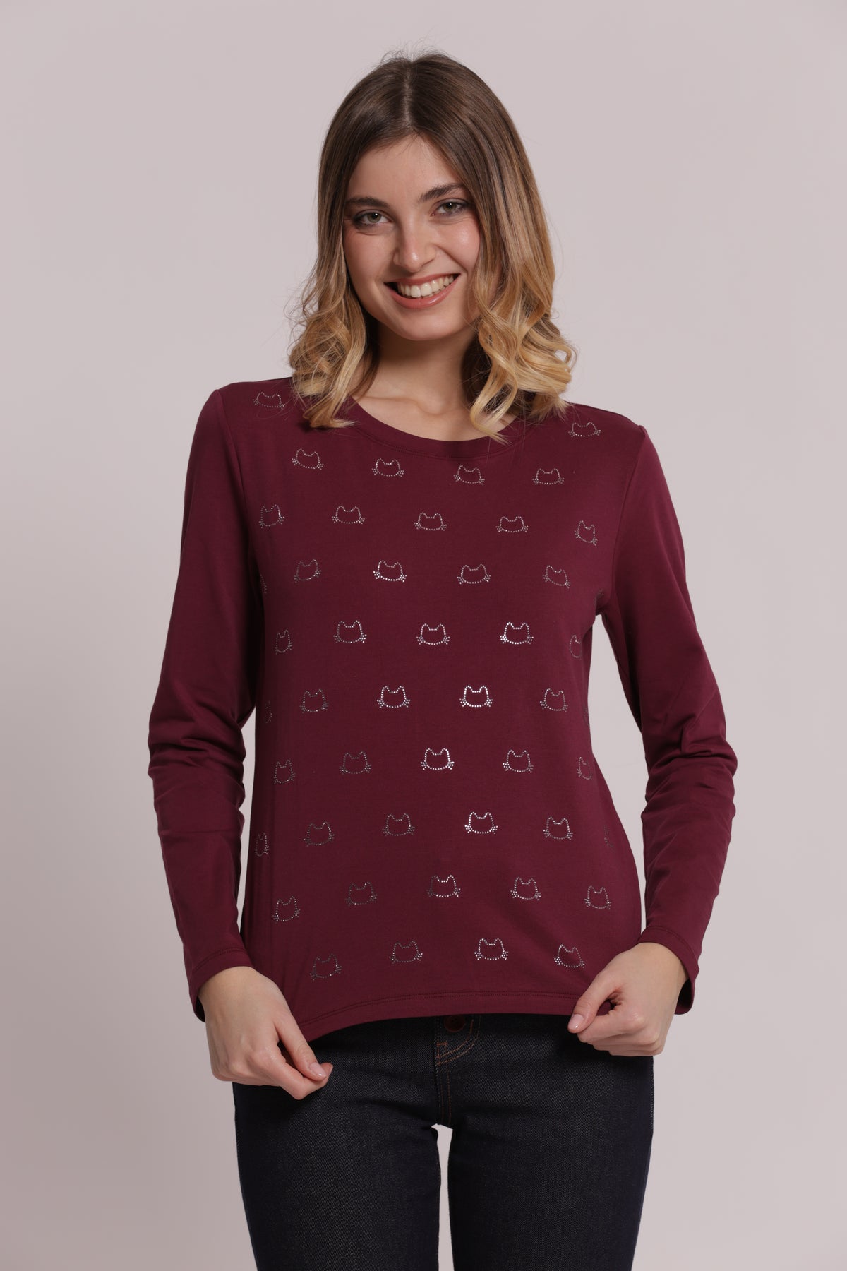 T-SHIRT MANICHE LUNGHE CON SCOLLO A V E GATTI STRASS
