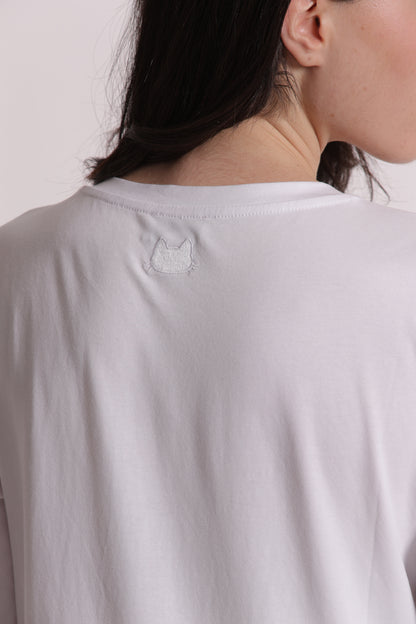T-SHIRT MANICHE LUNGHE CON RICAMO DIETRO
