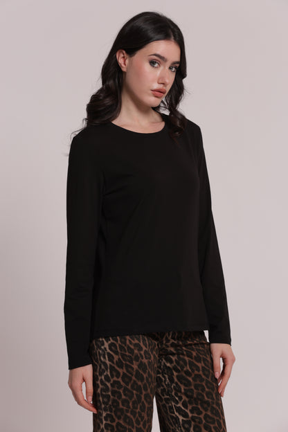 T-SHIRT MANICHE LUNGHE CON RICAMO DIETRO