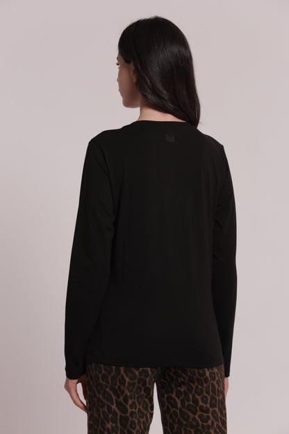 T-SHIRT MANICHE LUNGHE CON RICAMO DIETRO