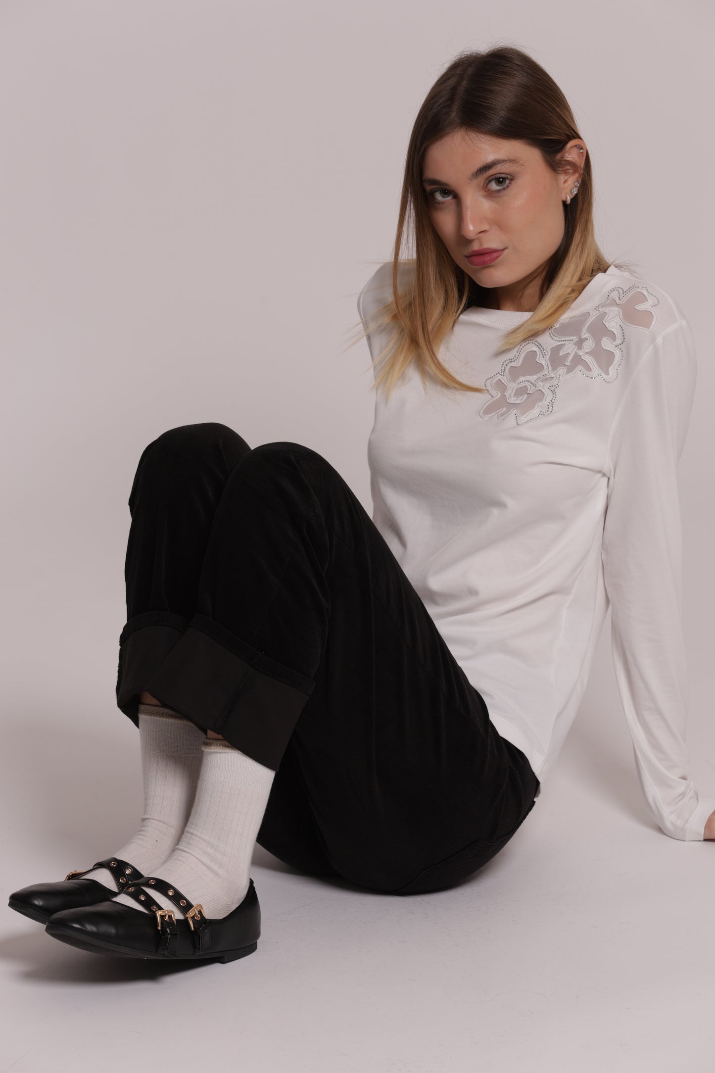 T-SHIRT MANICHE LUNGHE CON TRASPARENZE E STRASS