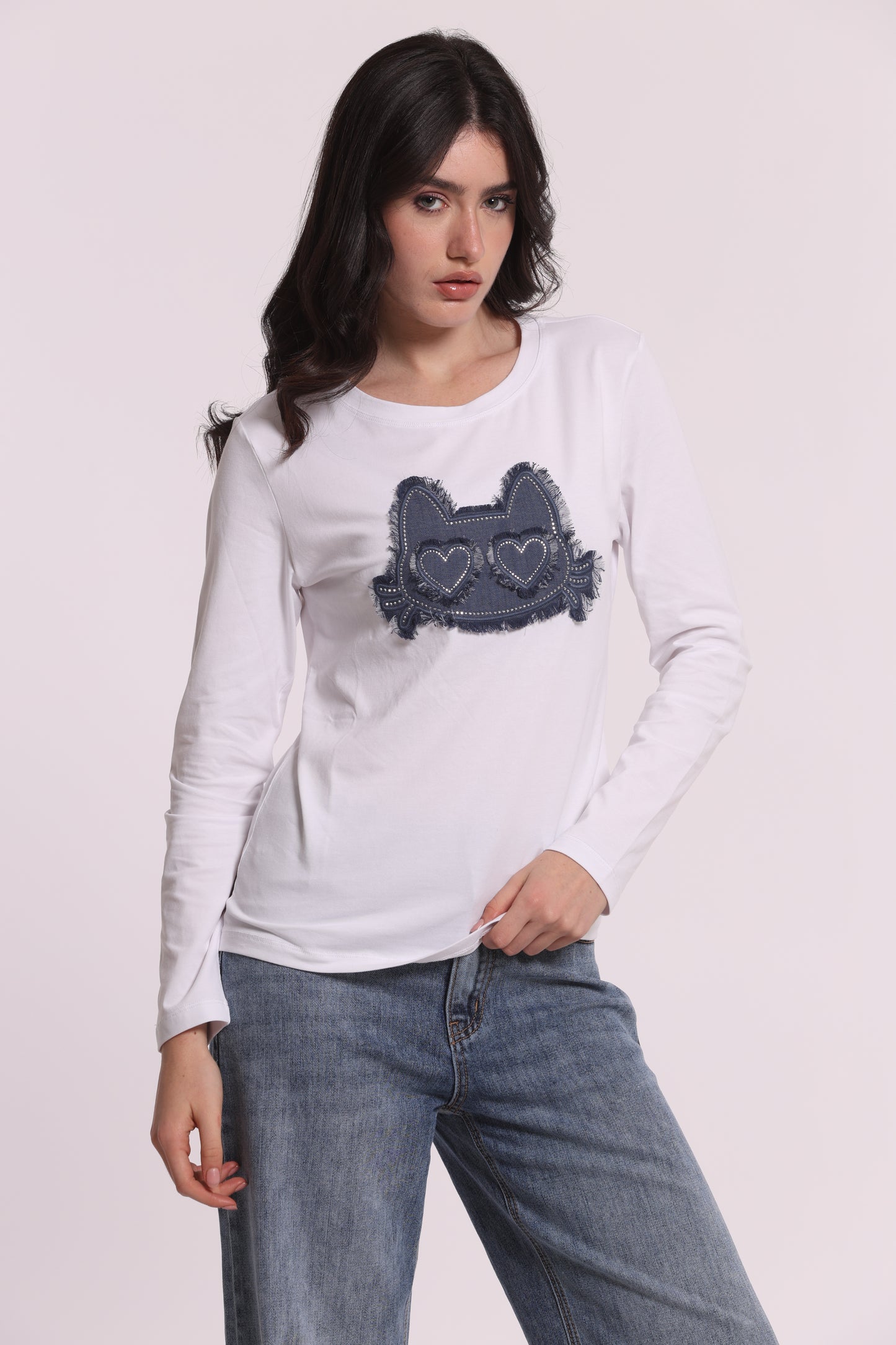T-SHIRT MANICHE LUNGHE CON GATTO EFFETTO DENIM