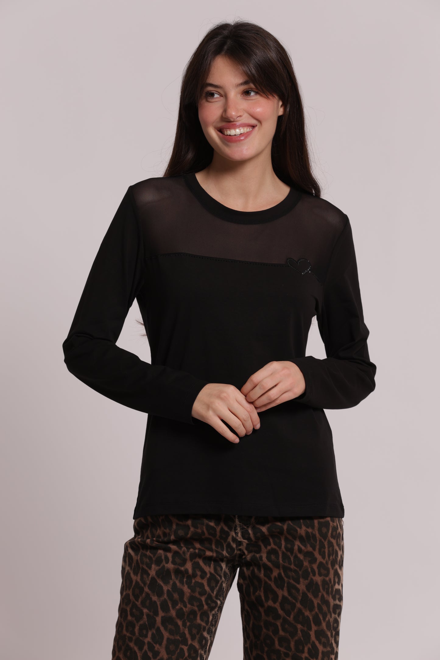 T-SHIRT MANICHE LUNGHE CON TRASPARENZA SU SPALLE