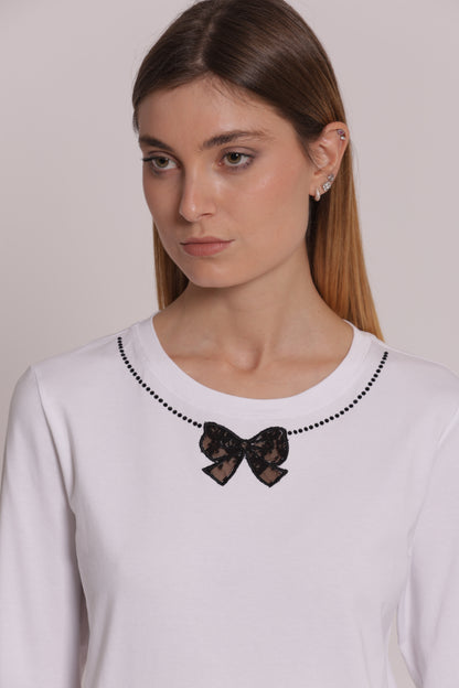 T-SHIRT MANICHE LUNGHE CON FIOCCO FRONTALE