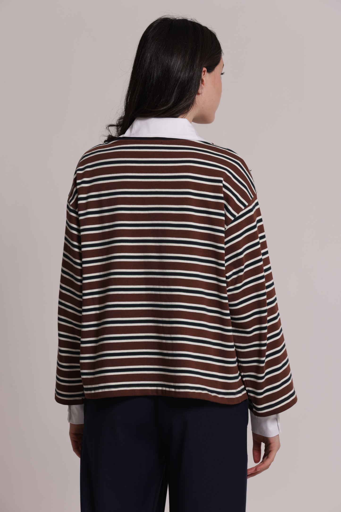 T-SHIRT MANICHE LUNGHE A RIGHE CON APPLICAZIONI