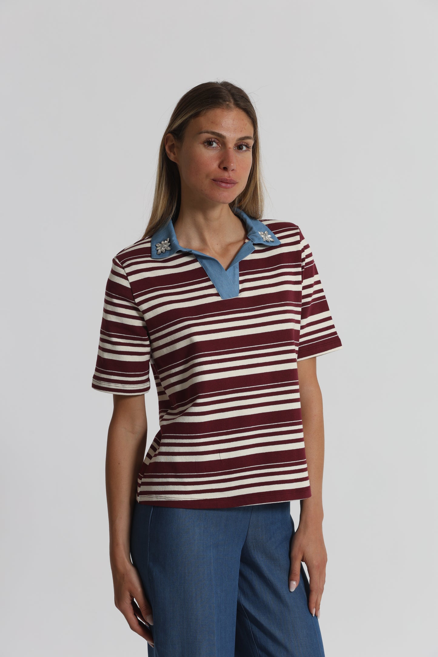 T-SHIRT A RIGHE CON COLLETTO DENIM E INSERTI IN STRASS