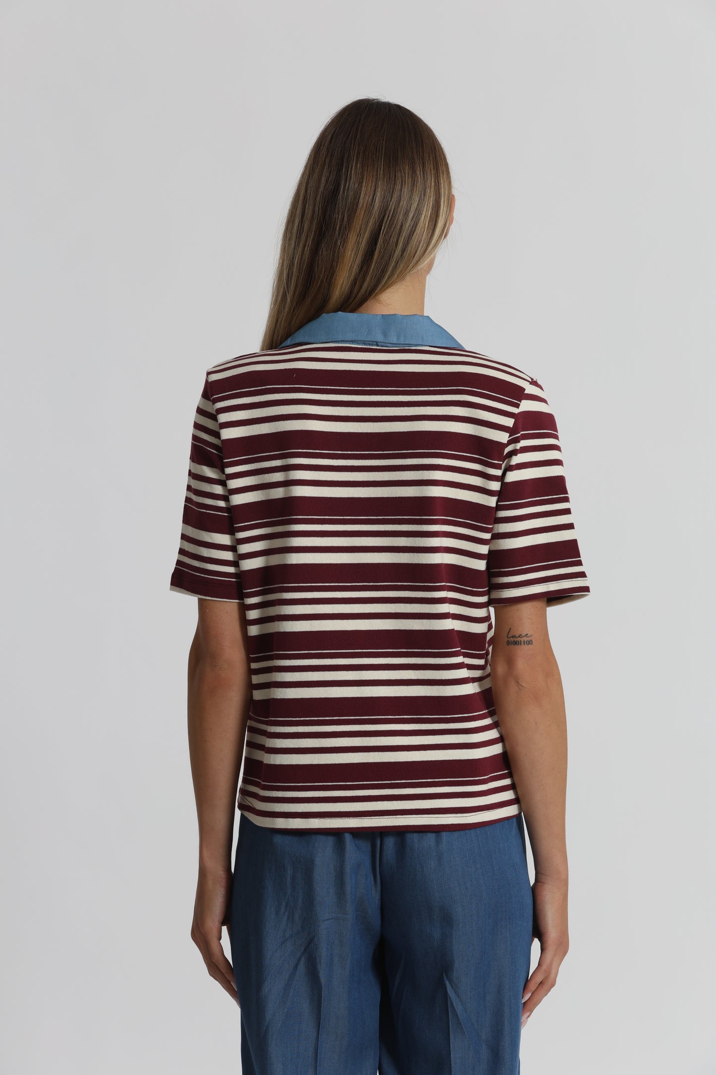 T-SHIRT A RIGHE CON COLLETTO DENIM E INSERTI IN STRASS