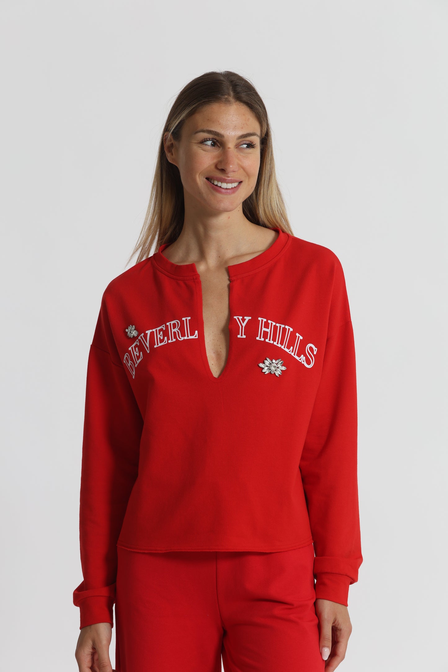 FELPA "BEVERLY HILLS" CON SCOLLO A V E DETTAGLI IN STRASS