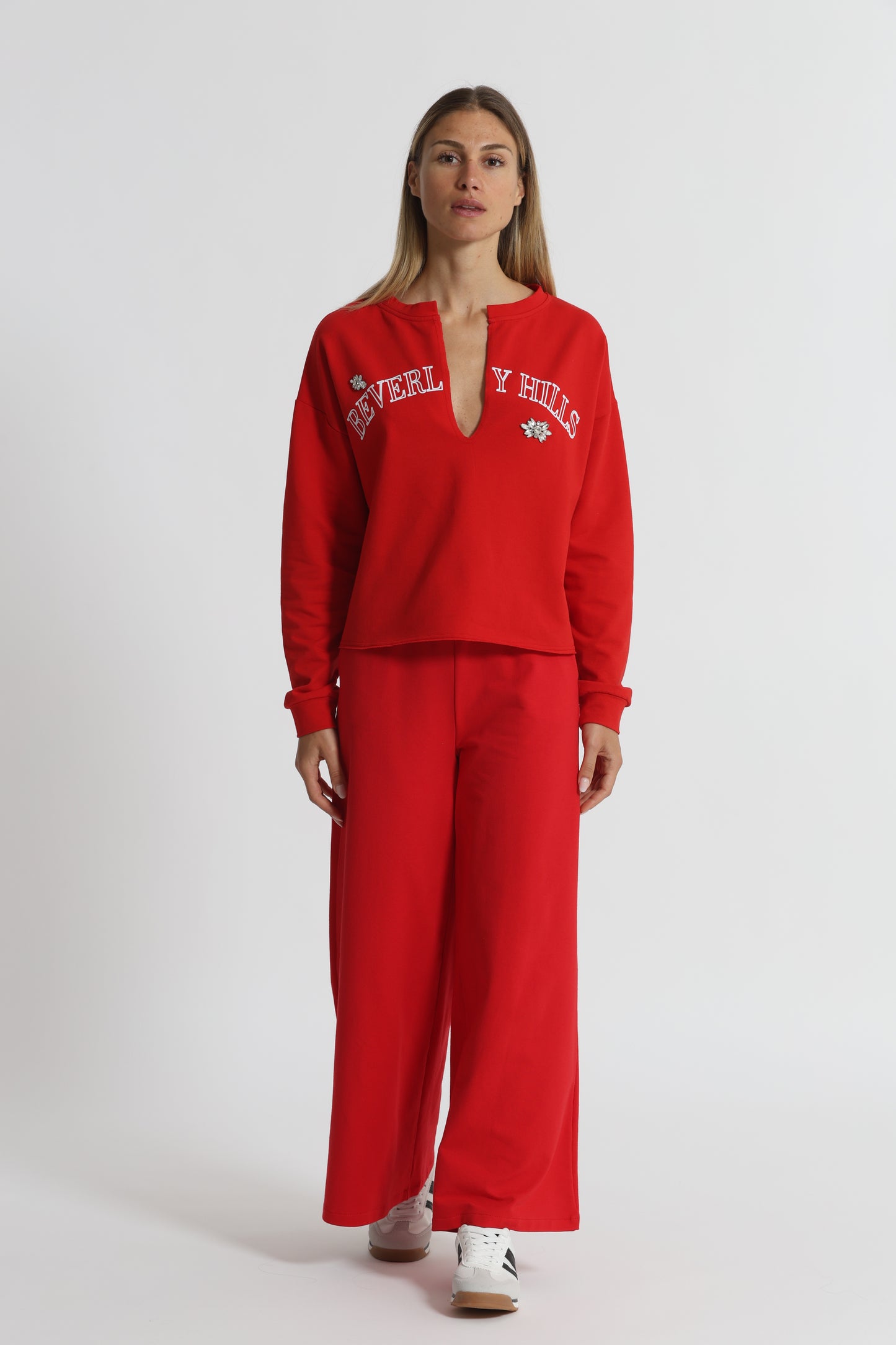 FELPA "BEVERLY HILLS" CON SCOLLO A V E DETTAGLI IN STRASS